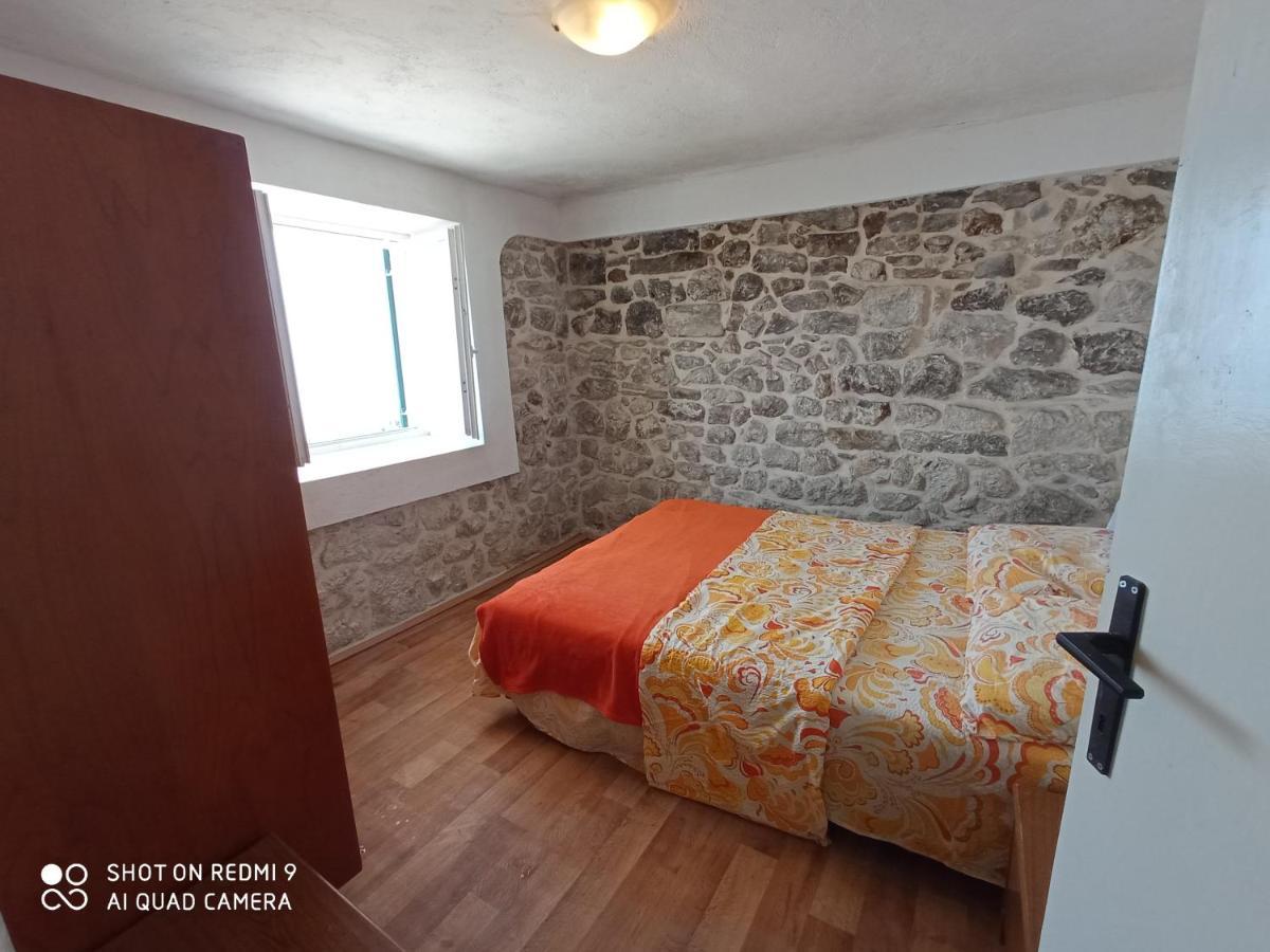 Apartman Anna Podstrana Buitenkant foto
